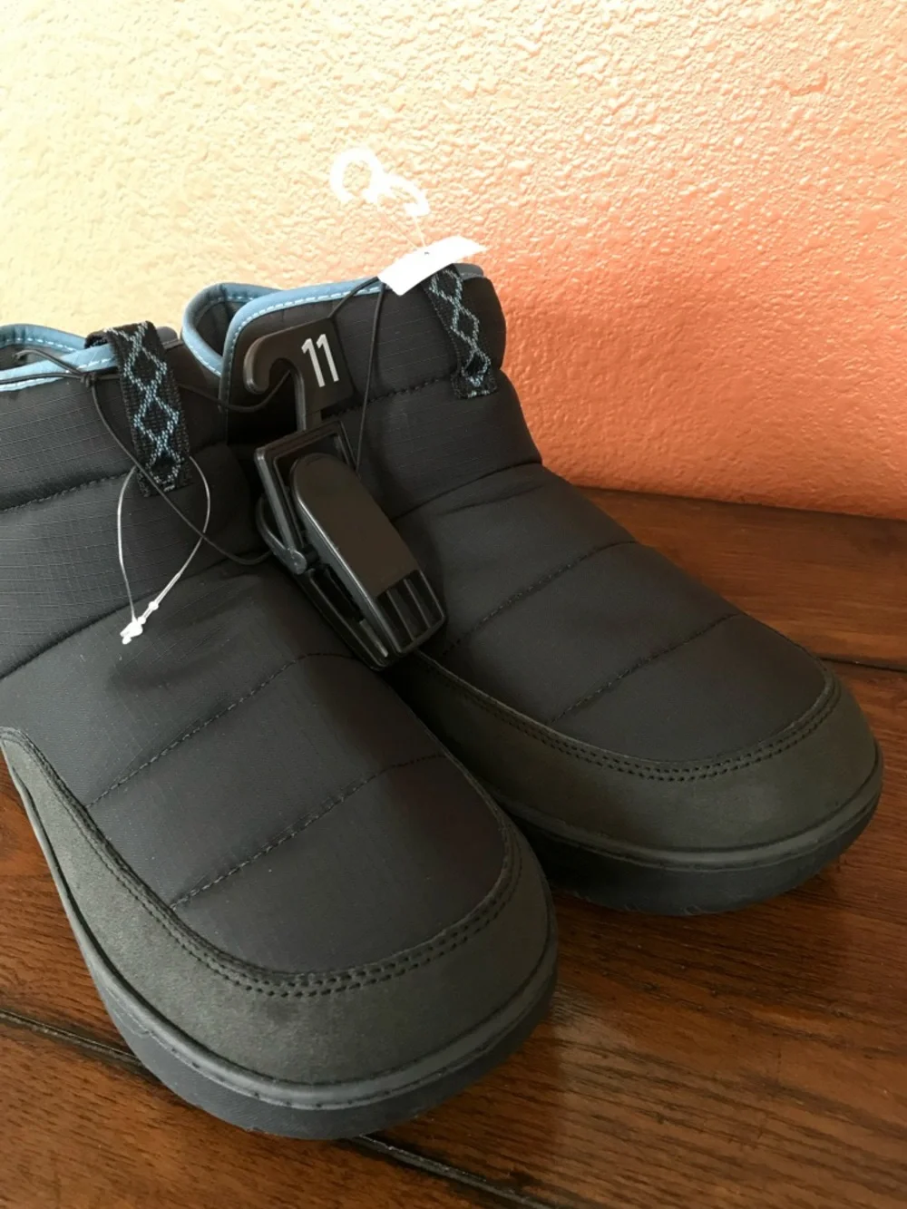 Ozark Trail Men’s 11 Black Padded Insulated Water-Resistant Puffer Boots NWT